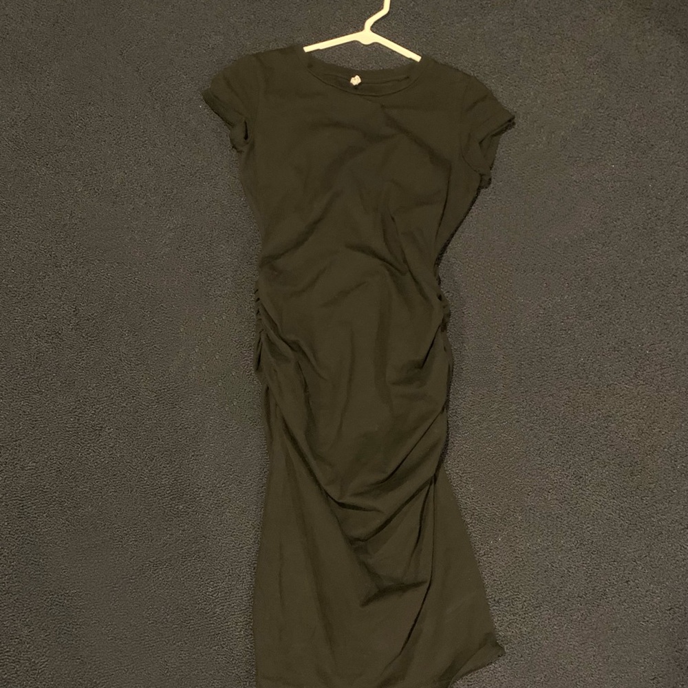 Black bodycon dress